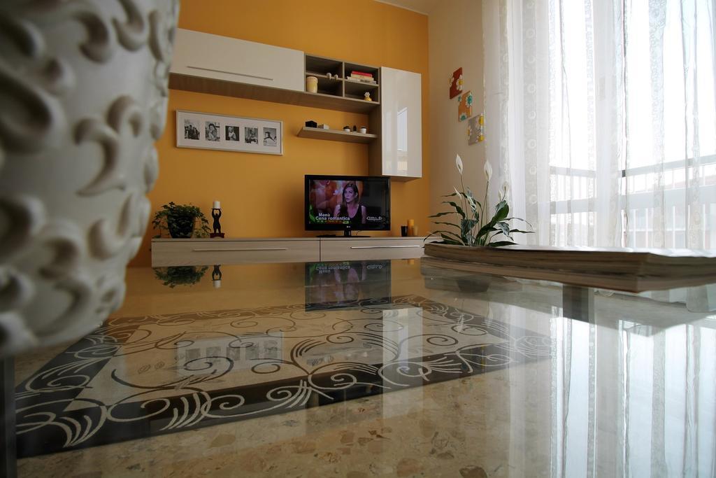 Апартаменты House Navigli Милан Экстерьер фото